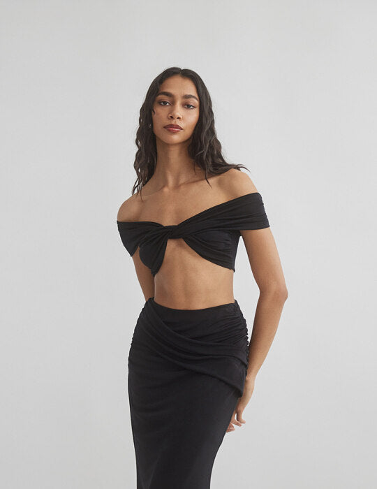 Off-shoulder ανεστραμμένο crop τοπ