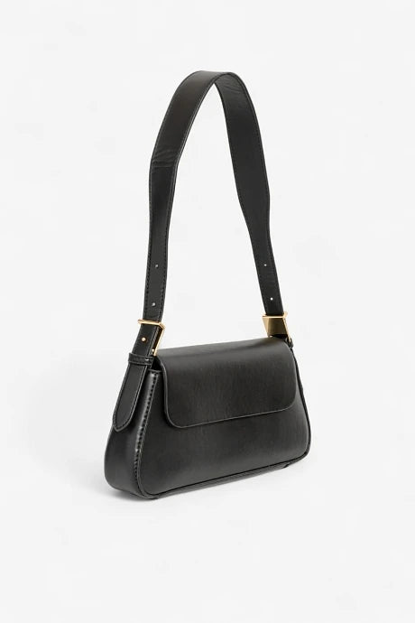 Τσάντα ώμου σε όψη δερματίνης