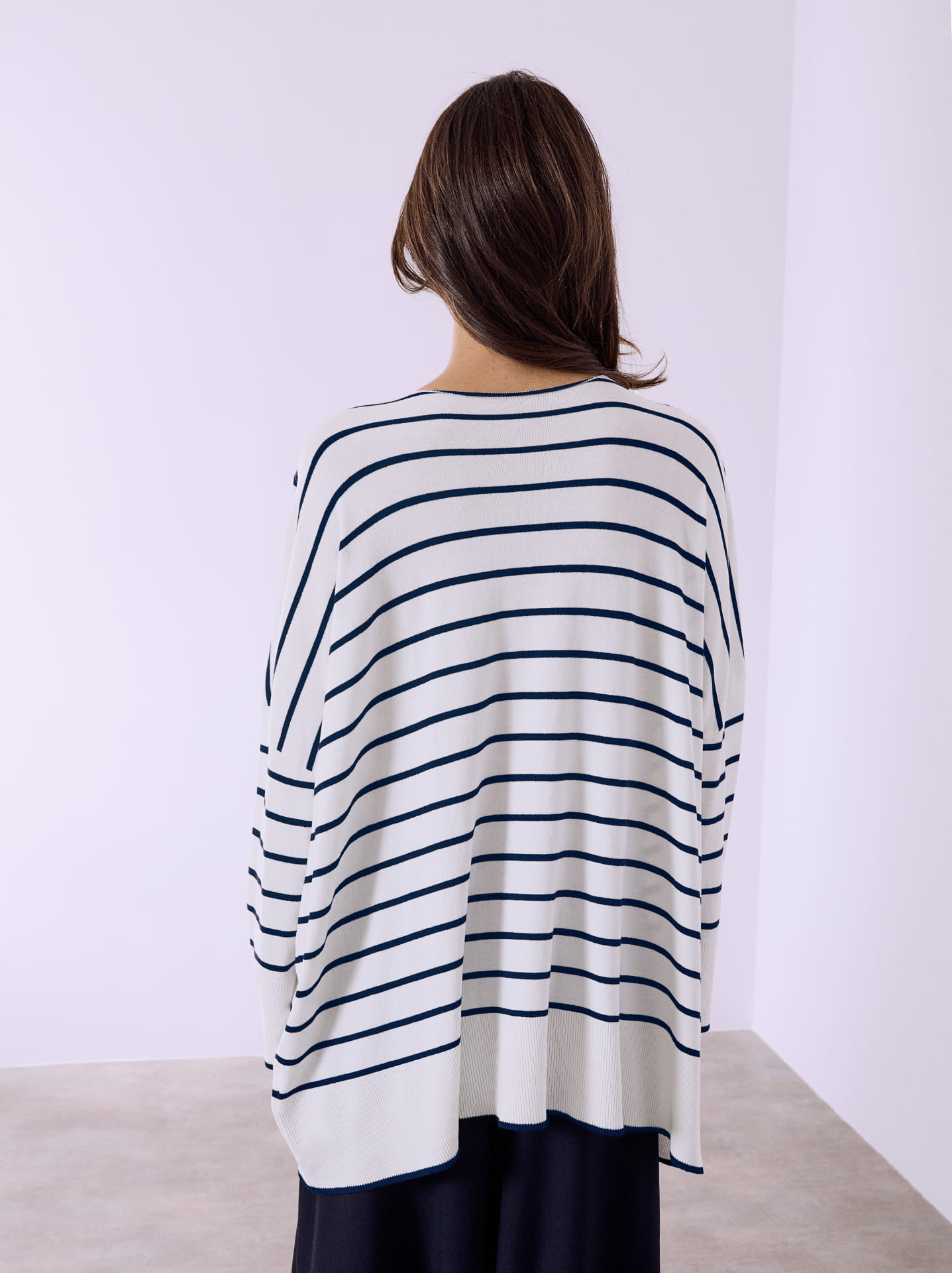 Μπλούζα ριγέ oversized σε σκούρο μπλε